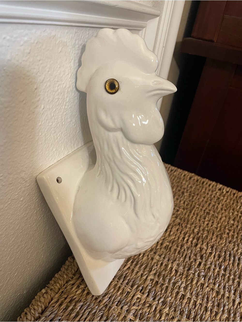 Vintage Rooster Apron Hanger Wall Mount Decorative Art